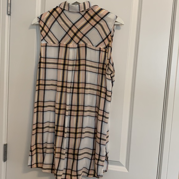 Bershka plaid button down sleeveless shirt, large - Picture 2 of 3